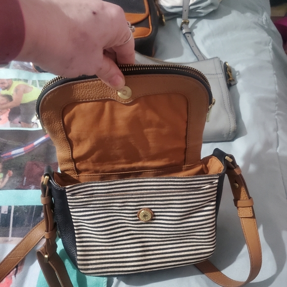 Purses - Picture 4 of 13